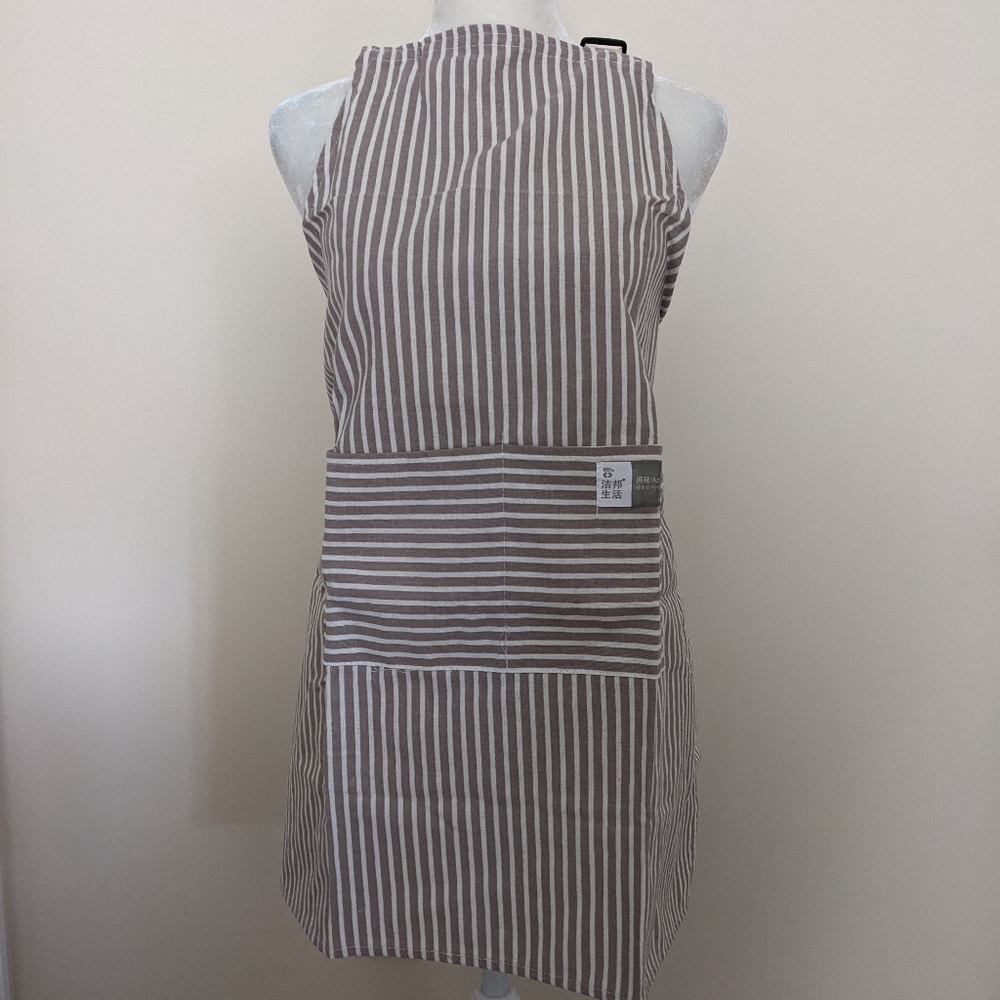Aprons - Picture 1 of 6